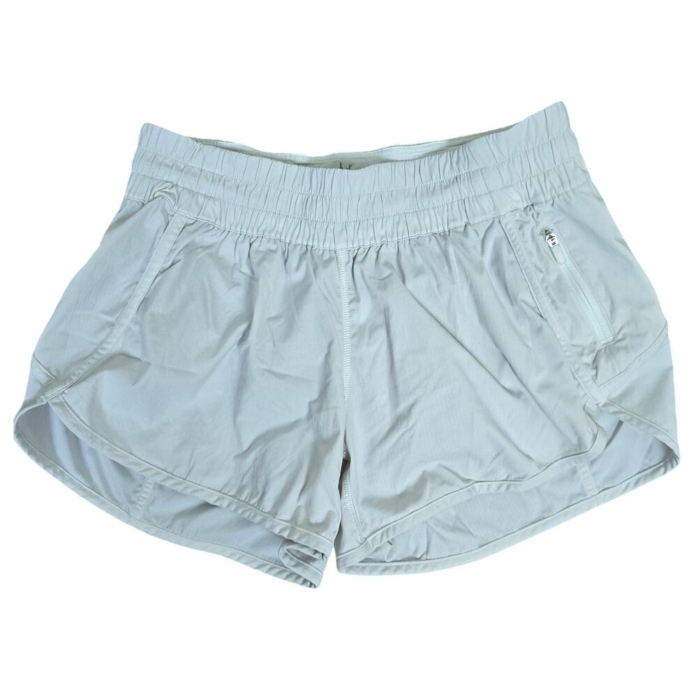 Lululemon Tracker Short V *4" - White - Size 8 -  W7AT7S